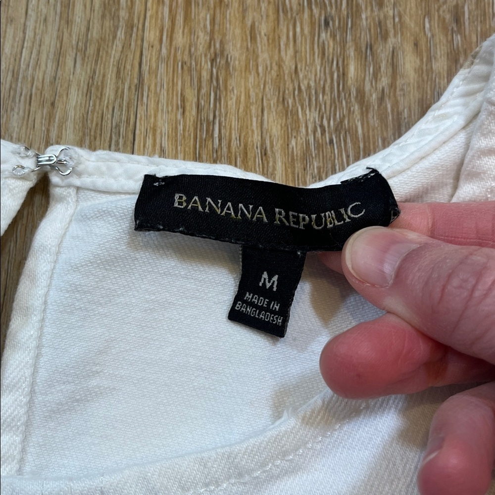 Banana Republic White Denim Short Sleeve Shirt Top Stretch Crew Medium M - Picture 11 of 16